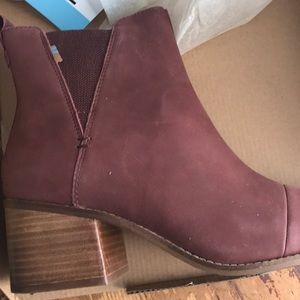 Toms boots brand new